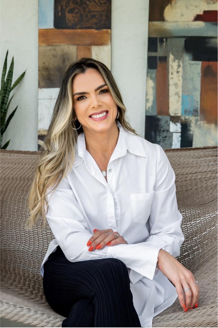 Dr. Beatriz Canamary